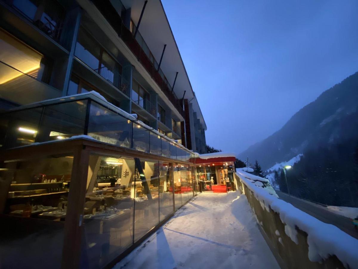 "Quality Hosts Arlberg" Hotel Lux Alpinae Санкт-Антон-ам-Арльберг Екстер'єр фото